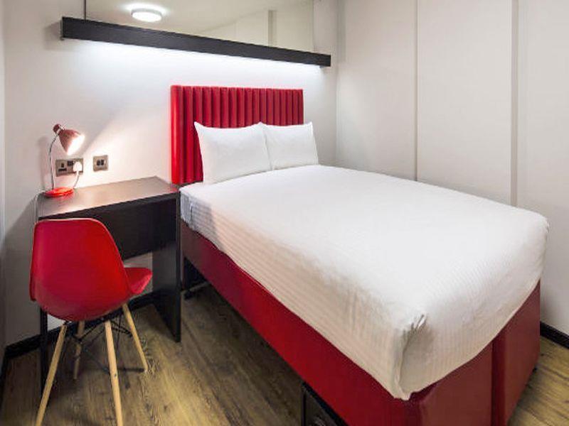 Tune Hotel Liverpool Exteriör bild
