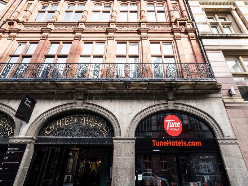 Tune Hotel Liverpool Exteriör bild